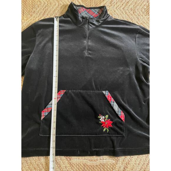 90s Black Poinsettia Embroidered detail Velour Pullover with Plaid contrast - Picture 7 of 7